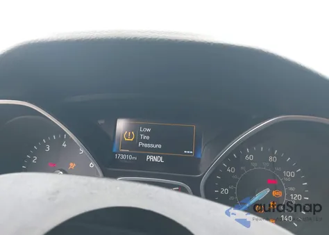 2017 Ford Focus S z USA, uszkodzony, nr VIN 1FADP3E29HL262169